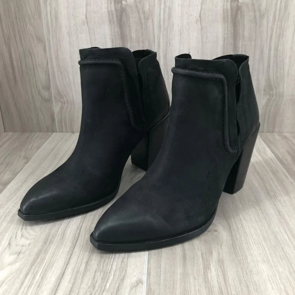 Crevo Ankle Boots Womens 7 Kazzee Black Nubuck Leather Slip On Chelsea Booties